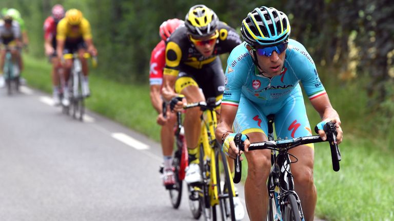 Vincenzo Nibali attacks on stage 7 of the 2016 Tour de France