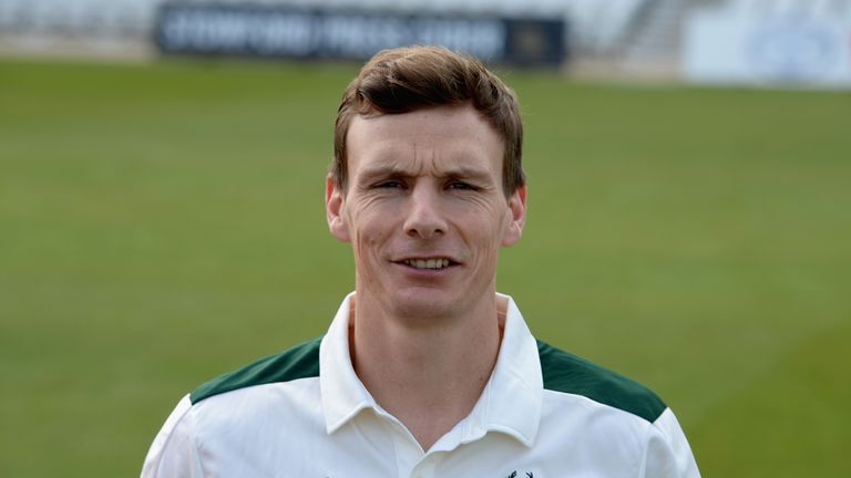 Nottinghamshire's Will Gidman has joined Kent on a month's loan