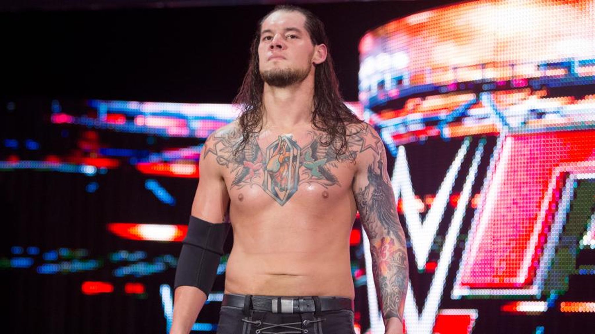 WWE Main Event: Baron Corbin knocks off Rhyno in Texas | WWE News | Sky Sports