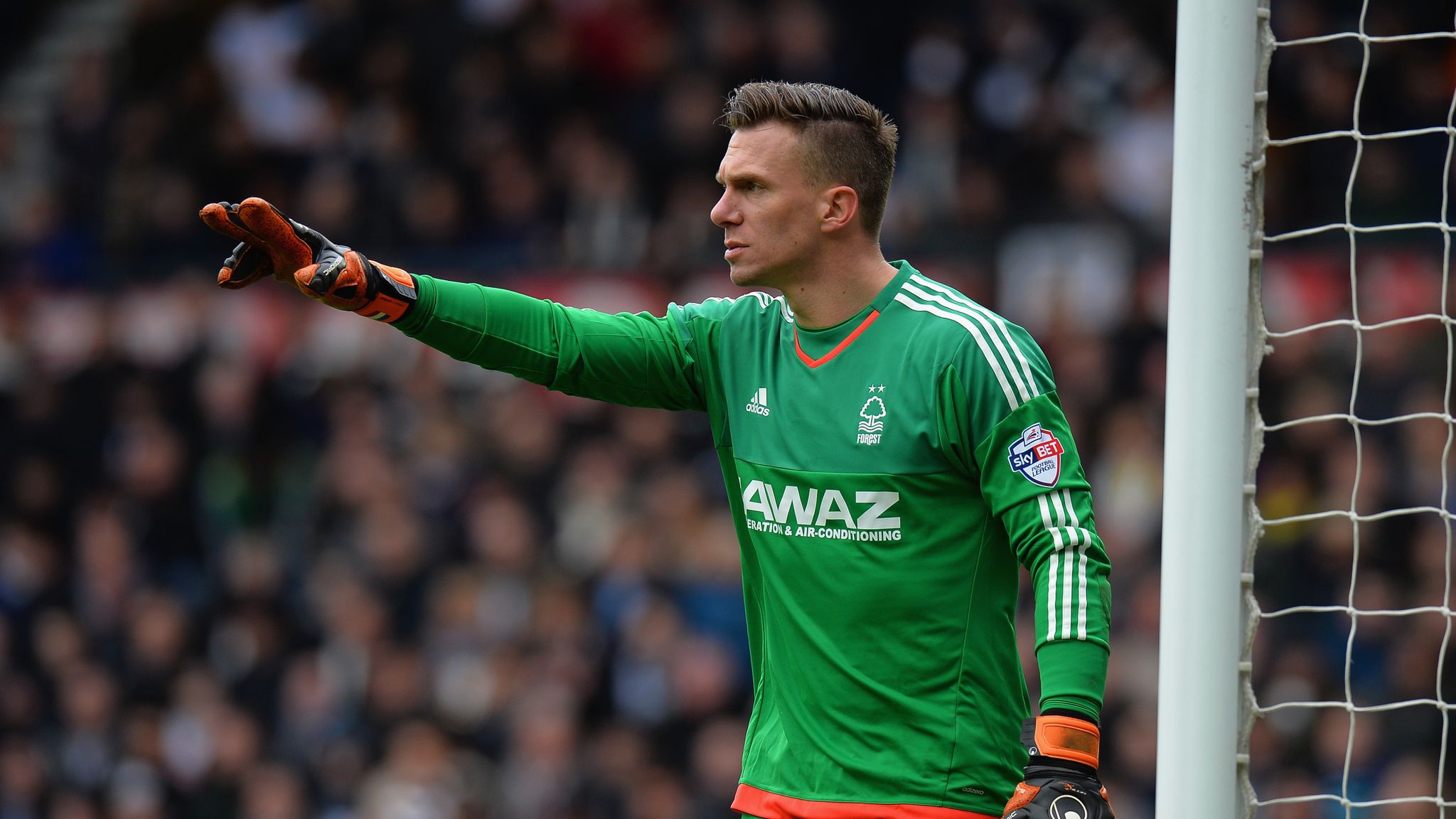 Celtic medical for Nottingham Forest goalkeeper Dorus de Vries | Football  News | Sky Sports