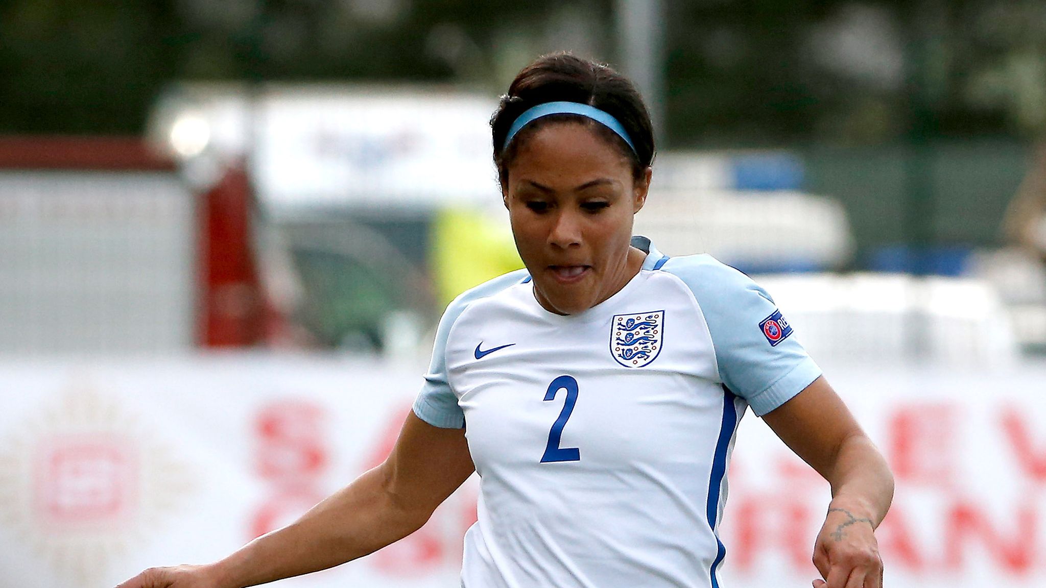 Alex Scott says therapy helped her overcome social media abuse ...