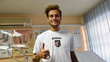 Image of Alessandro Diamanti undergoes his medical ahead of Palermo switch (Image courtesy of @palermocalcioit)