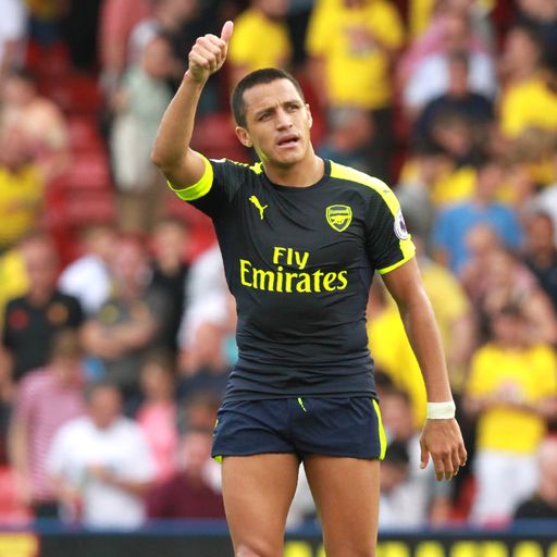 Sanchez: I'm at Messi's level