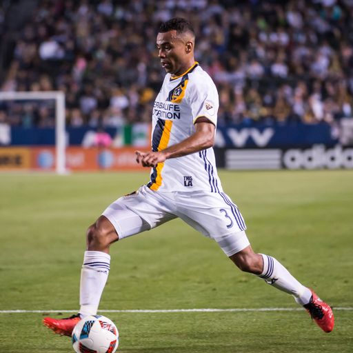MLS: Cole salvages Galaxy draw