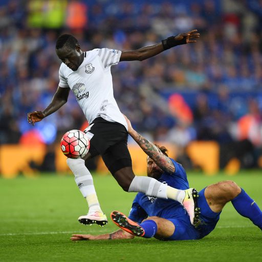 Niasse stripped of number