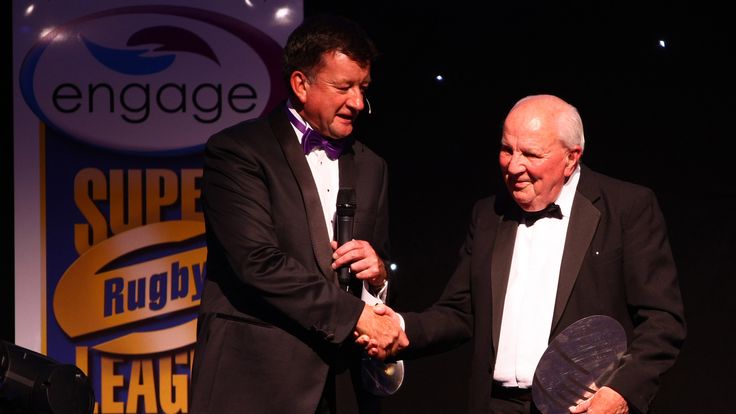 Sky's Eddie Hemmings presented Jepson with the Mike Gregory Spirit of Rugby League Award in 2011