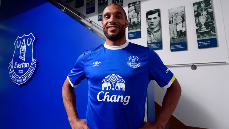 Ashley Williams completes move to Everton from Swansea