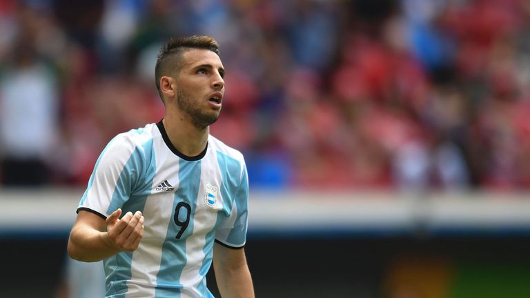 Argentina's player Jonathan Calleri reacts during the Rio 2016 Olympic Games first Round Group D men's football match Argentina vs Honduras, at the Mane Ga