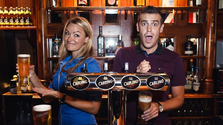 Laura Woods and Adam Smith present Carling In Off The Bar