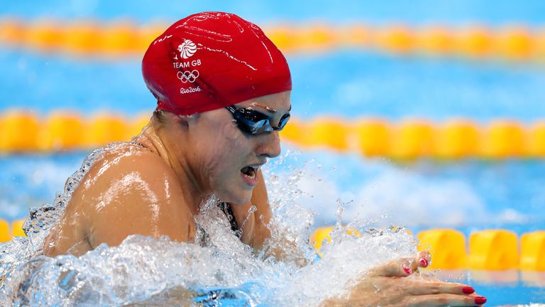 RIO DE JANEIRO, BRAZIL - AUGUST 10:  Chloe Tutton of Great Britain competes in the first Semifinal of the Women's 200m Breaststroke on Day 5 of the Rio 201