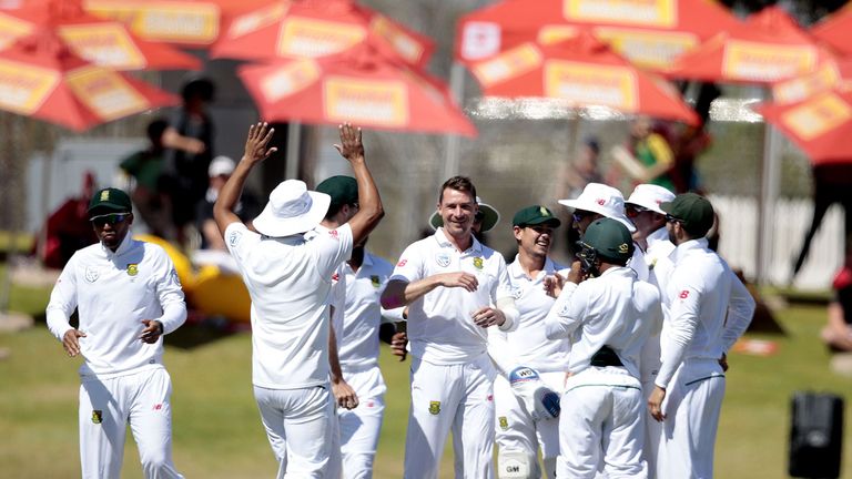 Dale Steyn (centre) celebrates the dismissal of New Zealand batsman Tom Latham
