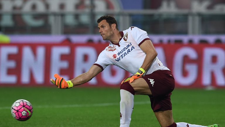 TURIN, ITALY - MAY 08:  Daniele Padelli of Torino FC throws the ball during the Serie A match between Torino FC and SSC Napoli at Stadio Olimpico di Torino