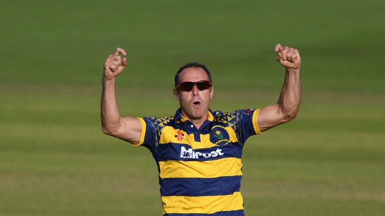 CARDIFF, WALES - JUNE 03:  Glamorgan bowler Dean Cosker celebrates after dismissing Hampshire batsman Jimmy Adams during the NatWest T20 Blast match betwee