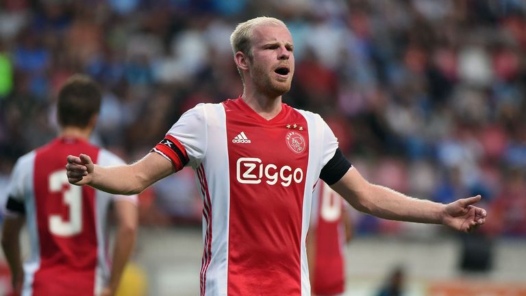 Amsterdam's Davy Klaassen (L) reacts during the friendly football match between Olympique de Marseille (OM) and Ajax Amsterdam