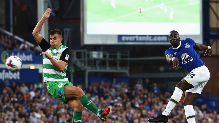 LIVERPOOL, ENGLAND - AUGUST 23: Yannick Bolasie of Everton shoots at goal during the EFL Cup second round match between Everton and Yeovil Town at Goodison