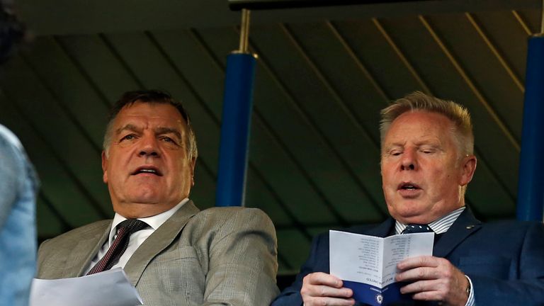 England manager Sam Allardyce and his assistant Sammy Lee (R) await kick-off