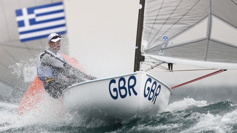 RIO DE JANEIRO, BRAZIL - AUGUST 10:  Giles Scott of Great Britain competes in the Men's Finn class on Day 5 of the Rio 2016 Olympic Games at the Marina da 