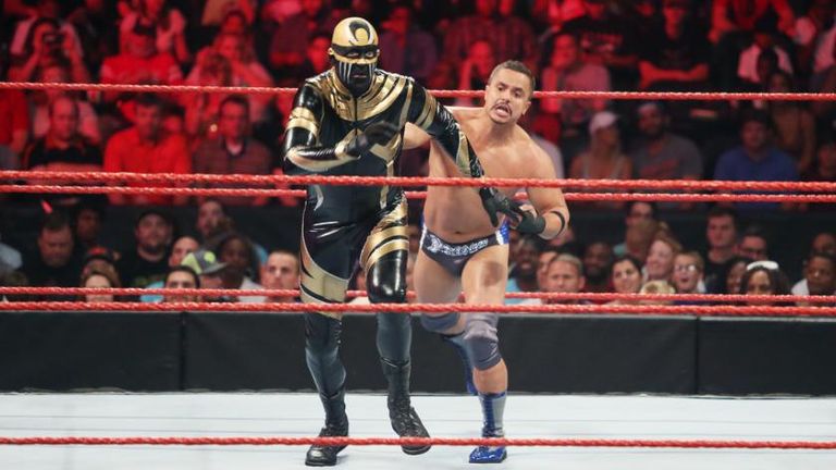 Goldust v Primo - WWE Raw