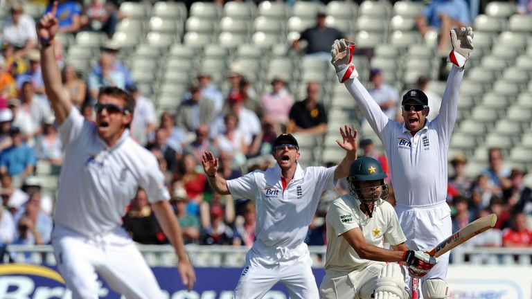 Graeme Swann leads England's lbw appeal against Umar Gul in 2010