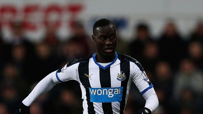 NEWCASTLE UPON TYNE, ENGLAND - JANUARY 16:  Henri Saivet of Newcastle United in action during the Barclays Premier League match between Newcastle United an