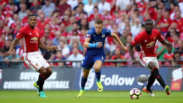 Leicester City's Jamie Vardy attempts to get past Manchester United's Eric Bailly