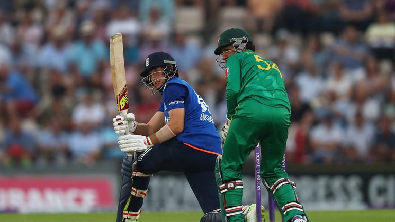 SOUTHAMPTON, ENGLAND - AUGUST 24:  Joe Root of England plays a shot fine as wicketkeeper Sarfraz Ahmed looks on during the first Royal London One- Day matc
