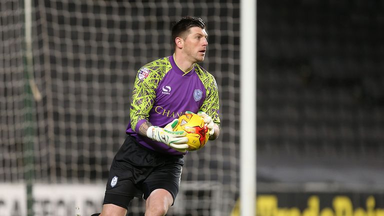 MILTON KEYNES, ENGLAND - DECEMBER 15:  Keiren Westwood of Sheffield Wednesday in action during the Sky Bet Championship match between Milton Keynes Dons an