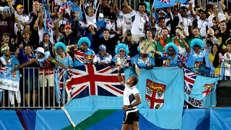 Leone Nakarawa celebrates his try  with the Fiji fans