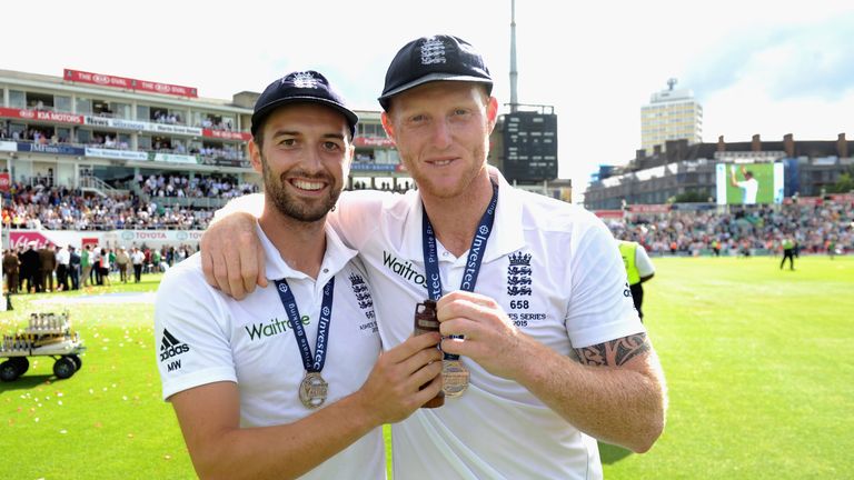 England's Durham players Mark Wood (l) and Ben Stokes celebrate winning the ashes after day four of the 5th Investec Ashes Test