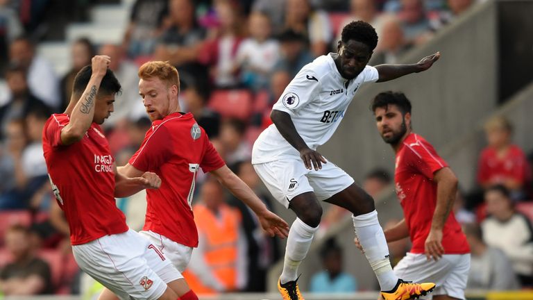 Dyer is aiming to finish his playing career with Swansea after signing a deal with them until 2020