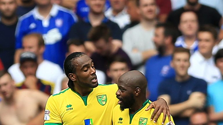 Norwich City's Cameron Jerome (left) celebrates scoring his sides first goal of the game during the Sky Bet Championship match at Portman Road, Ipswich.