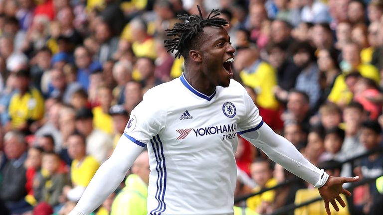 Michy Batshuayi celebrates scoring the equaliser for Chelsea
