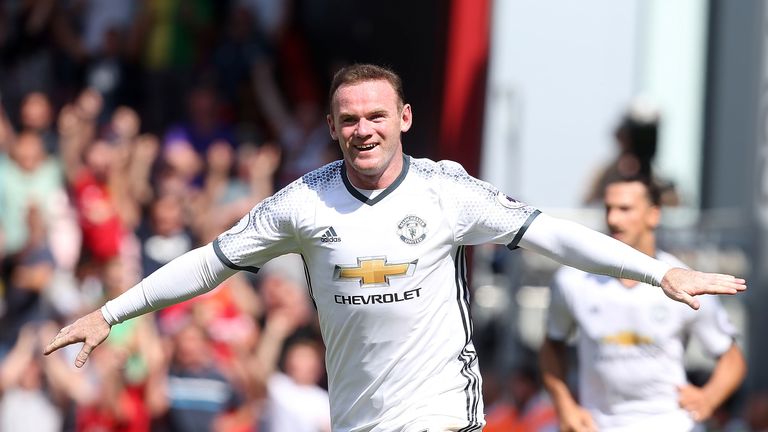 Wayne Rooney celebrates scoring Manchester United's second goal
