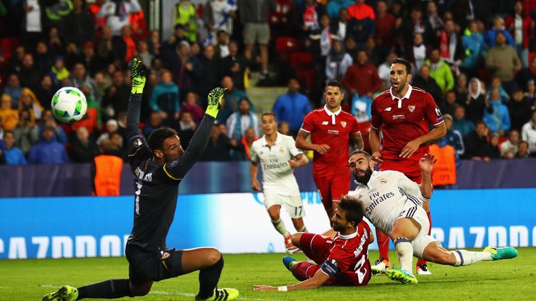 Dani Carvajal scores Real Madrid's winner