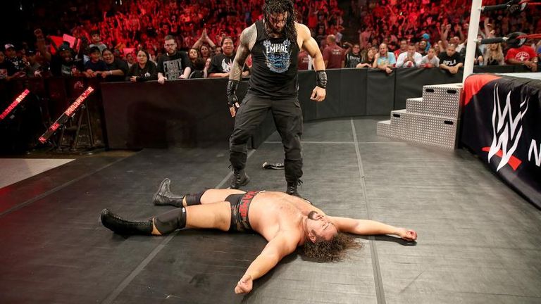 WWE Raw - Roman Reigns v Rusev