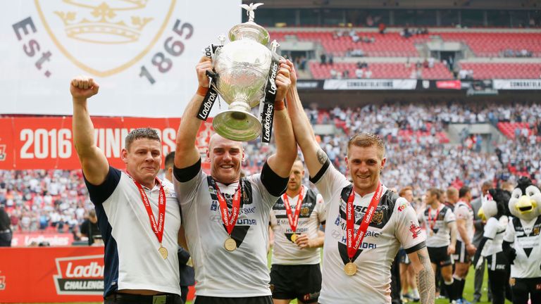 LONDON, ENGLAND - AUGUST 27:  (L-R)  Hull FC coach Lee Radford, captain Gareth Ellis and Marc Sneyd after winning the Ladbrokes Challenge Cup Final between