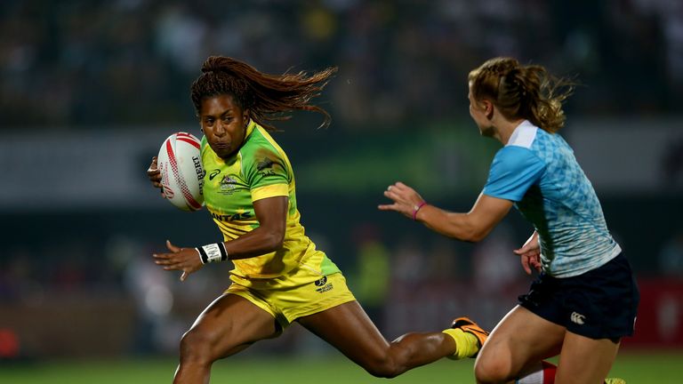 DUBAI, UNITED ARAB EMIRATES - DECEMBER 04:  Ellia Green of Australia in action against Russia during the Emirates Dubai Rugby Sevens -  HSBC  World Rugby W