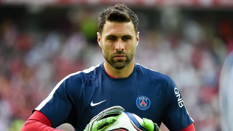 Paris Saint Germain's Italian goalkeeper Salvatore Sirigu warms up before the French Ligue 1 football match between Lille and PSG on August 7, 2015 at the 