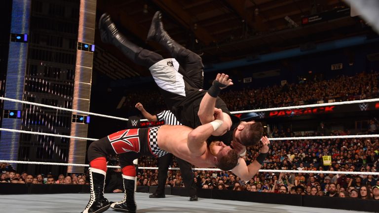 Kevin Owens v Sami Zayn - WWE