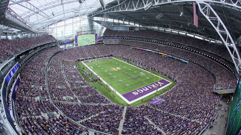 MINNEAPOLIS, MN - AUGUST 28: General stadium view of the Minnesota Vikings against the San Diego Chargers at US Bank stadium on August 28, 2016 in Minneapo
