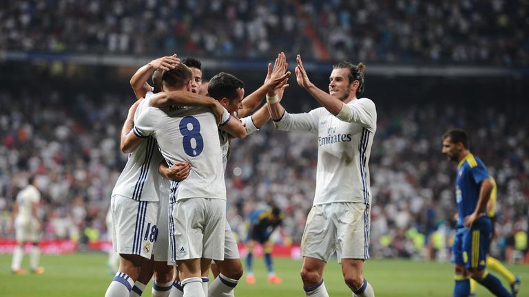 Toni Kroos of Real Madrid celebrates with team-mates