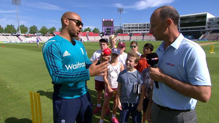 Tymal Mills shares his bowling tips on Sky Sports Mix