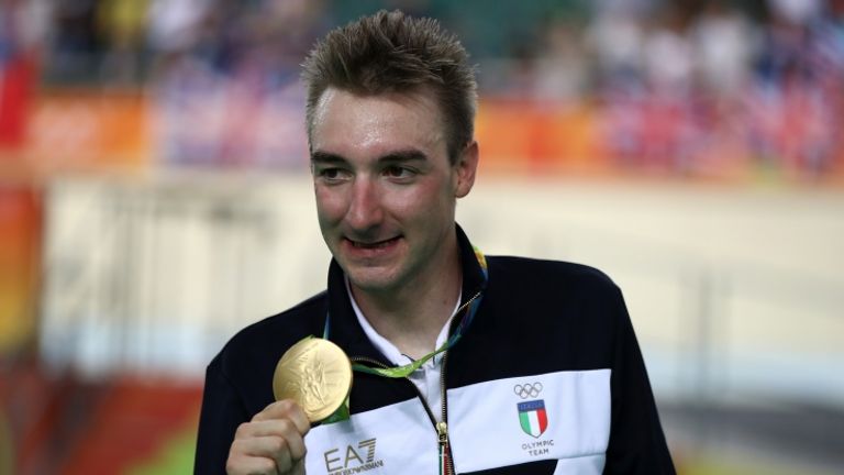 Ciclismo su pista, Elia Viviani vince la medaglia d'oro nell'omnium (foto getty)