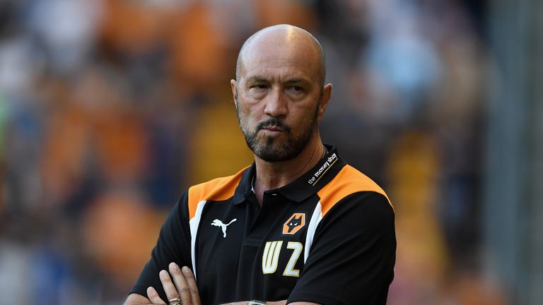 Wolves manager Walter Zenga continued his unbeaten start at Molineux with a 0-0 draw against Ipswich.