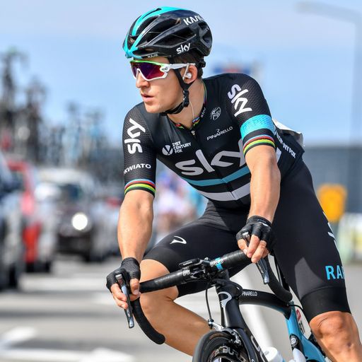Roglic holds off Kwiatkowski