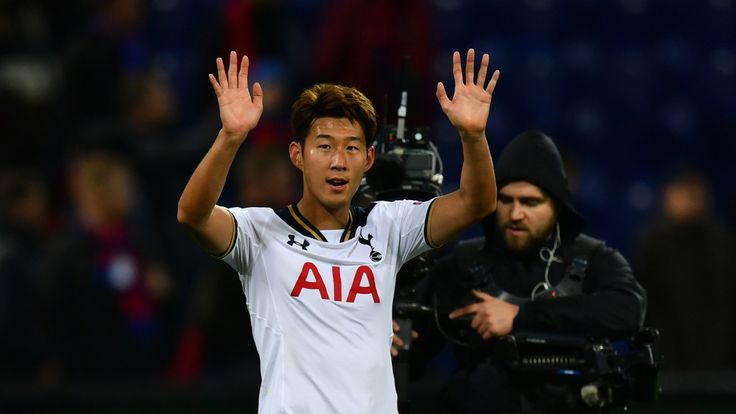 Son Heung-min celebrates Tottenham's win