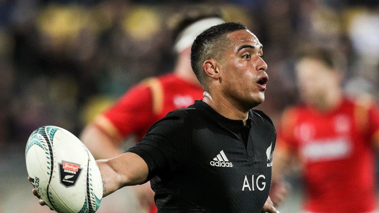 Aaron Smith is a shining star for the All Blacks says Gatland 