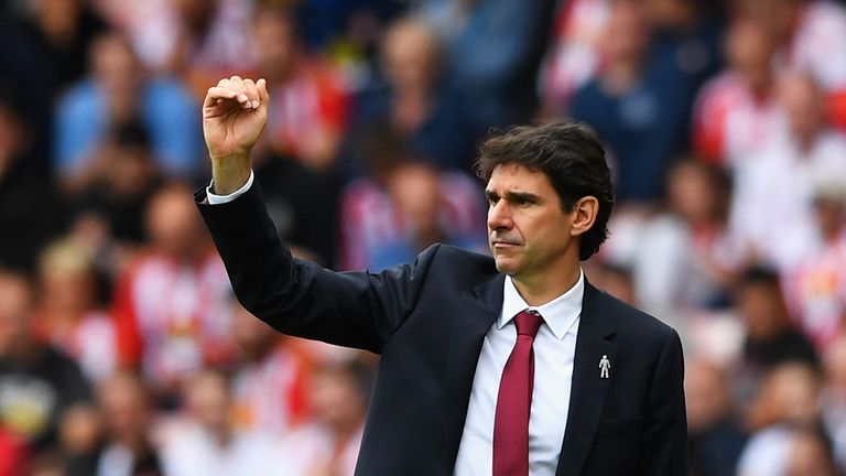 Aitor Karanka gives instructions during the Premier League match between Sunderland and Middlesbrough