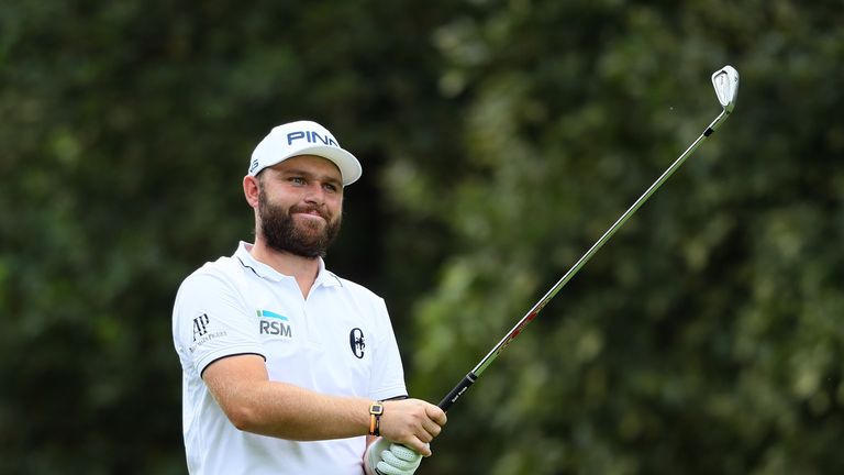 MONZA, ITALY - SEPTEMBER 16:  Andy Sullivan of England hits his third shot on the 1st hole during the second round of the Italian Open at Golf Club Milano 
