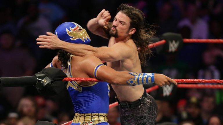 WWE Raw - Brian Kendrick v Gran Metalik